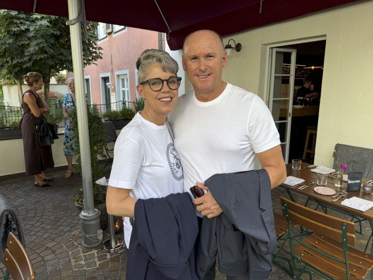 Gudrun und Mick Albert waren unter den Gratulanten
