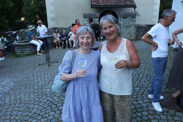 Ein klanglicher Sonnenaufgang: Daniela Meusburger und Christine Scherrer.