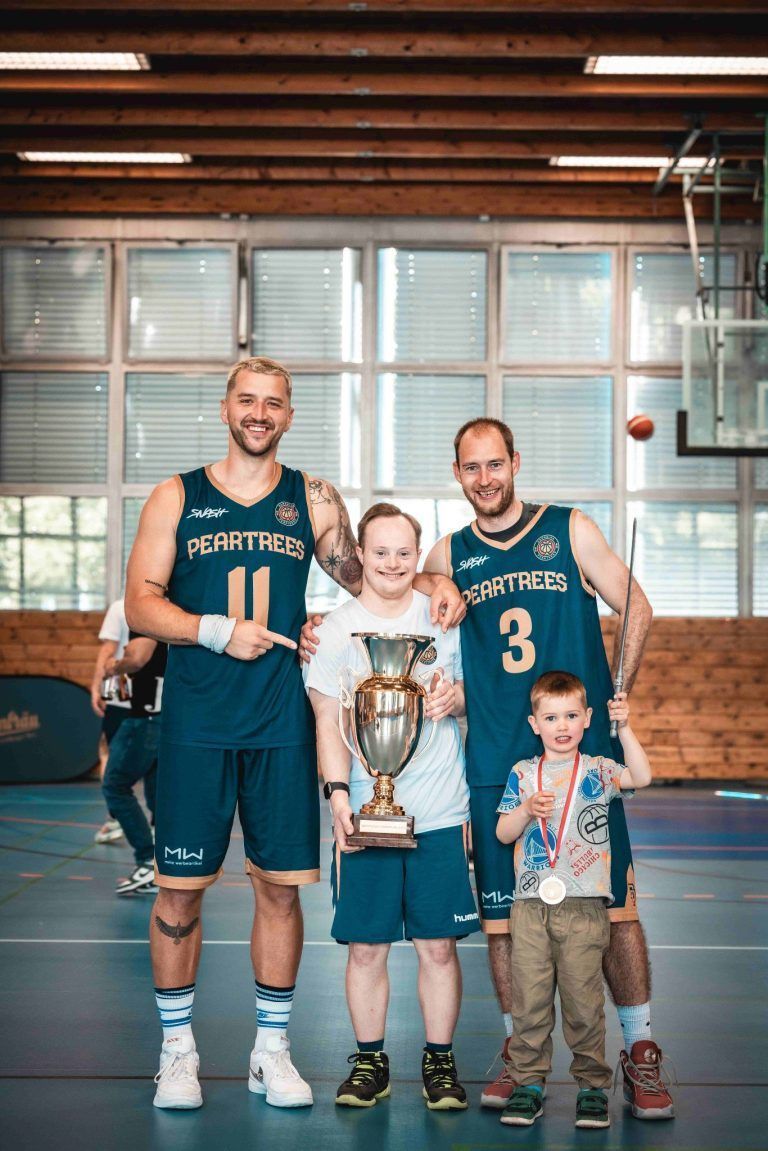 Basketball erobert Dornbirn : Die Peartrees stehen für Zusammenhalt, Vielfalt und Basketballkultur.