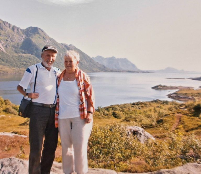 Nachruf auf Bruno Geuze: Ein Mann mit vielen Talenten : Bruno mit seiner Frau Getrud auf den Lofoten 2005