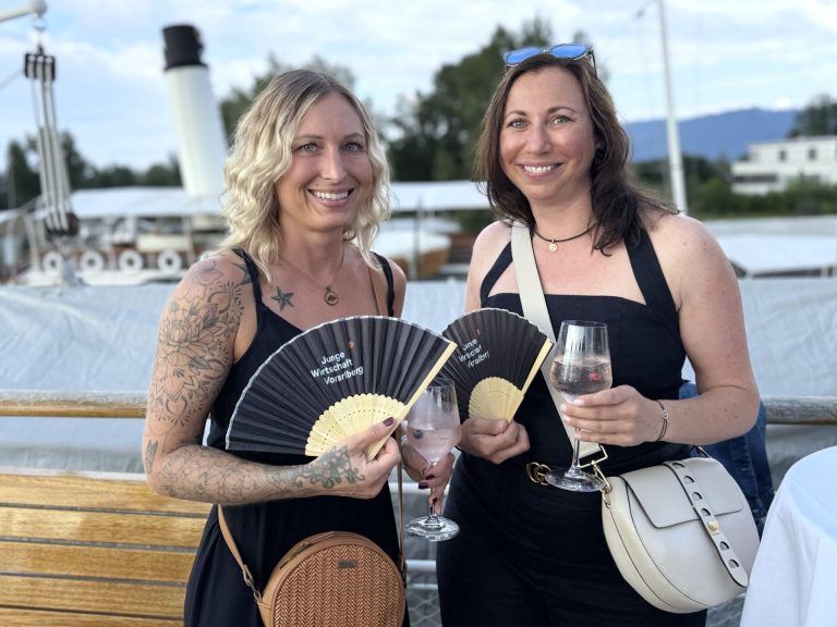 Sonnenuntergang, Salsa und Sliders: Simone Summer (Summer Payroll) mit Natalie Glieber.