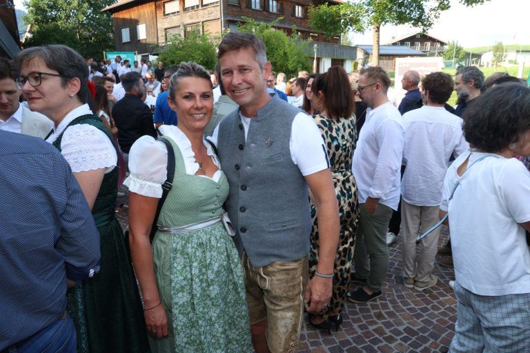 "Erntedankfest" der Holzbauszene: Sabine und Zimmermeister Marion Dankl aus Salzburg.