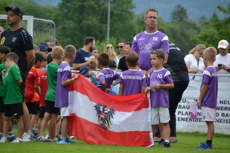 Ein Fußballfest für den Nachwuchs in Hard und Lauterach: Das Turnier bleibt für viele Kids in ewiger Erinnerung.