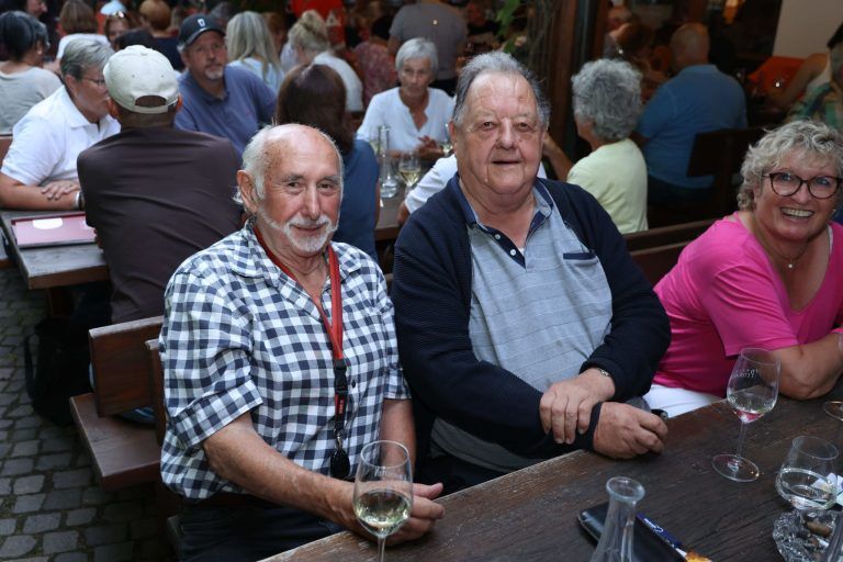 Feines Fest bei Paradewinzer: Rudi Russegger und Werner Vith.