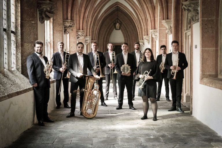 An Mariä Himmelfahrt lädt das junge Blechbläser-Ensemble zum Sommerkonzert „Jahreszeiten“.