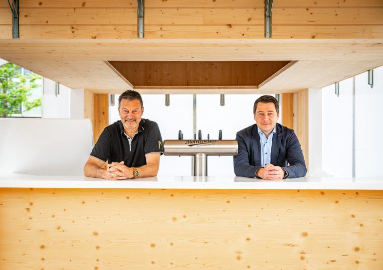 Reichshofstadion, letzte Vorbereitungen,