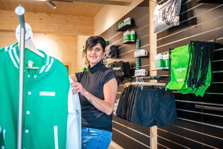 Reichshofstadion, letzte Vorbereitungen,