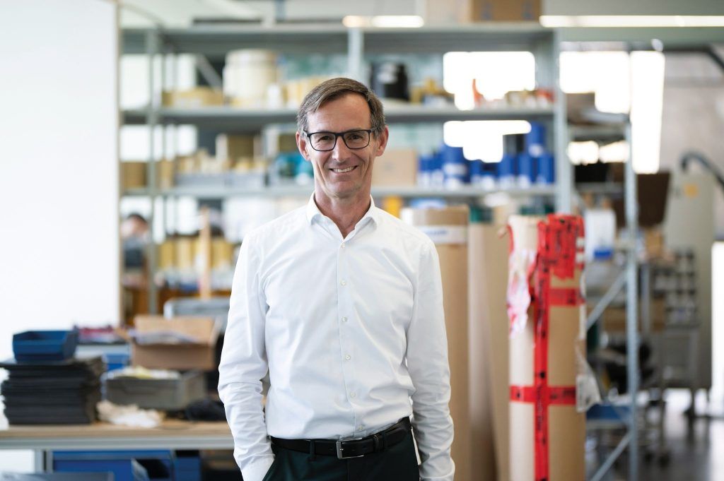 Tecnoseal wächst über die Grenze