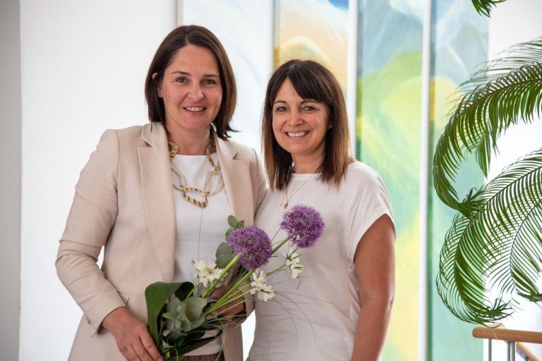 Monika Vonier und Natalie Zuderell (GF Familienzentrum Montafon)