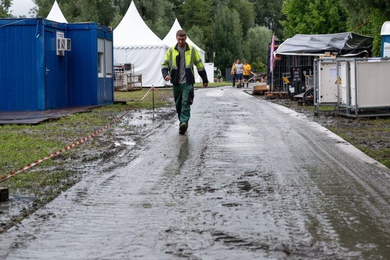 Szene Openair vor Start: "Uns macht der Regen nichts aus"