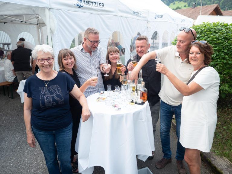 Wohnanlage Götzis-Eichbühelweg – 50 Jahre: Waltraud Willi, Sandra Fill-Glück, Michael Fiel, Petra Glück, Fred Fill, Maria Marte und Heike Ellensohn-Marte