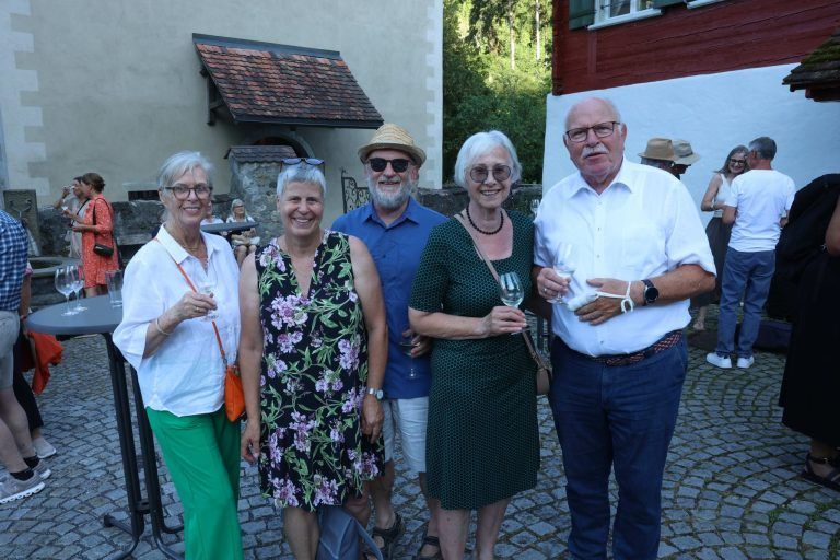 Ein klanglicher Sonnenaufgang: Grete Müller, Melitta und Edgar Gopp, Hilde und Walter Fontana.