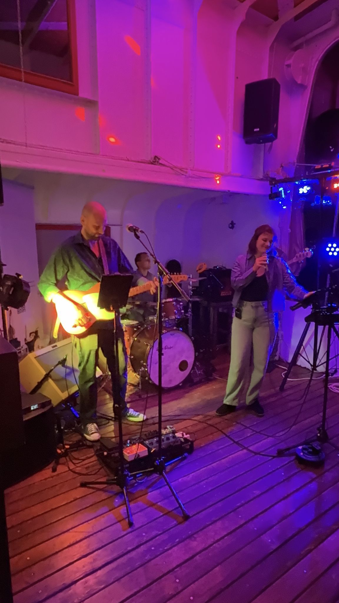 Band Perfect Mood West