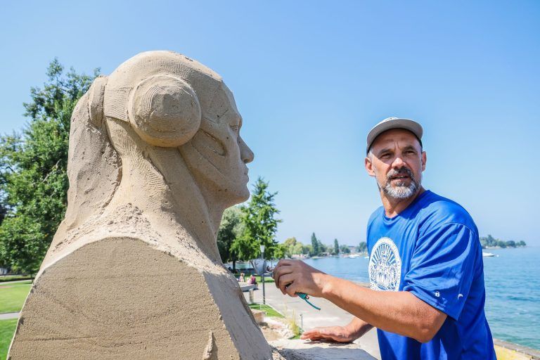 350 Tonnen: Rorschachs Sandskulpturen-Festival stellt jede Urlaubs-Sandburg in den Schatten