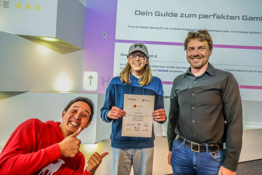 Vom Code Base Camp zur ersten Zertifizierung: Die IT-Branche heißt die jungen Talente willkommen