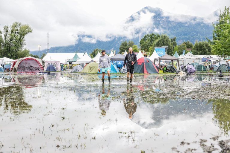 Der Samstag am Szene Openair. Oder: Generationentreff im Schlammbad von Lustenau