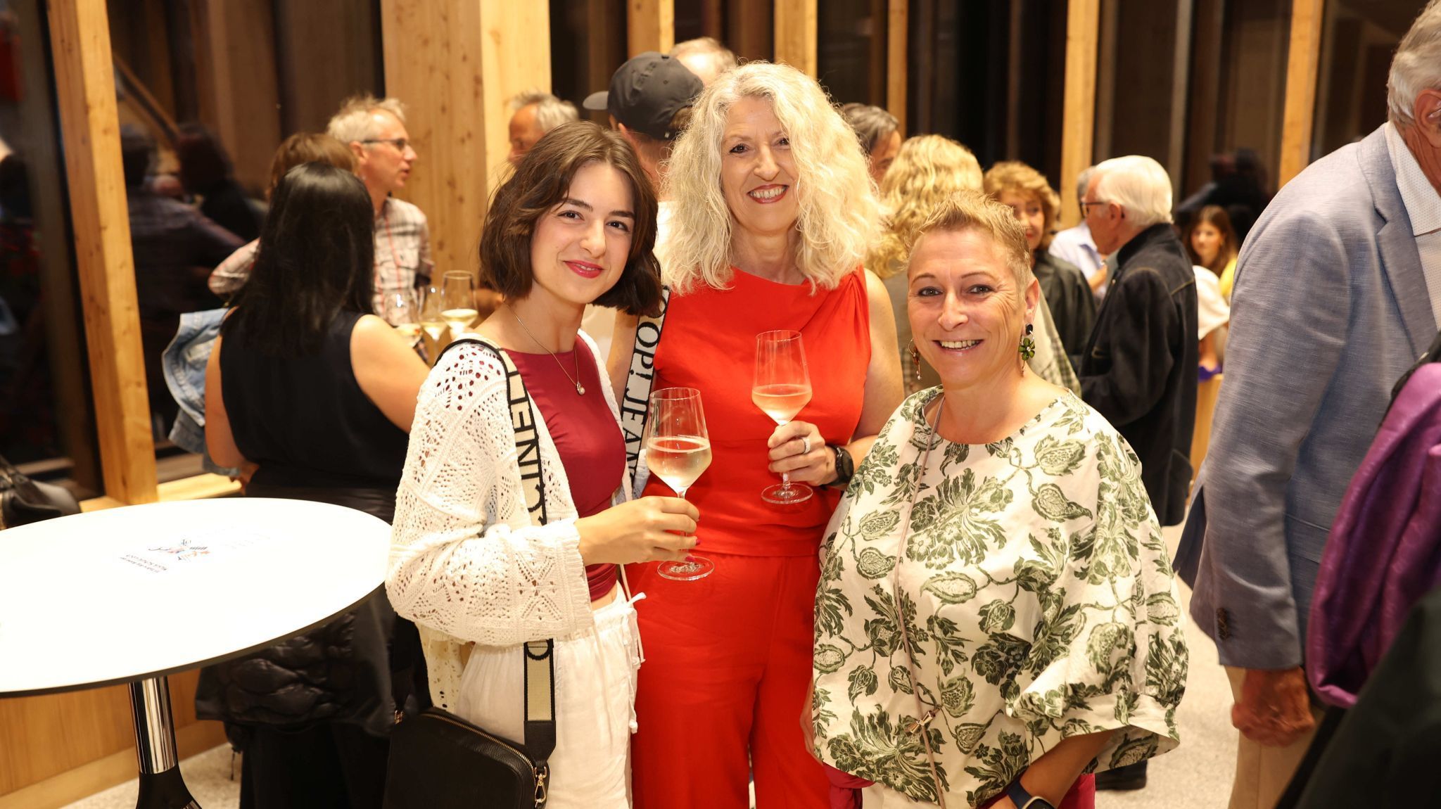 Linda und Anita Dornstädter, Nancy Schäfer.
