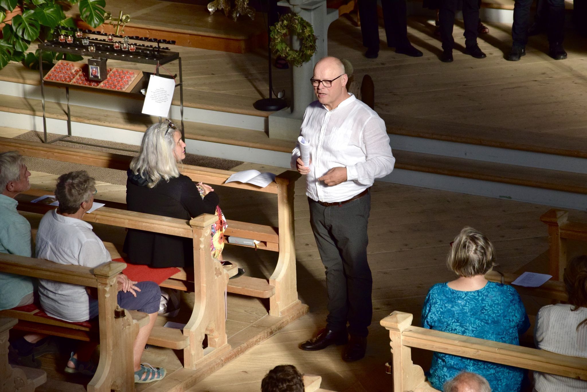 Bernhard van Almsick, der den Projektchor gemeinsam mit Ralf Junghöfer geleitet hat.