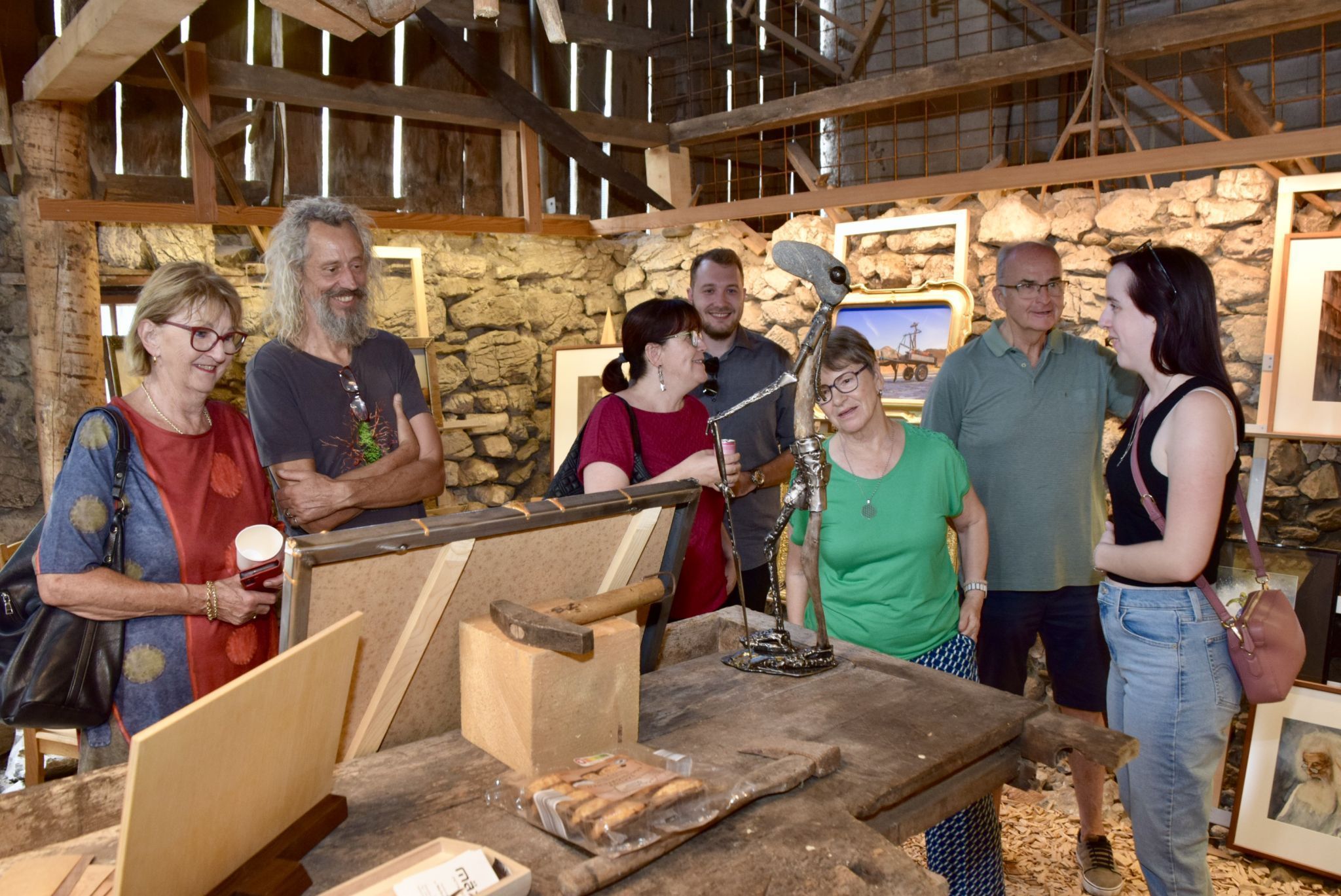 Marcel Dengel freute sich über regen Besuch in Markus Khünys Sommeratelier in Lorüns.