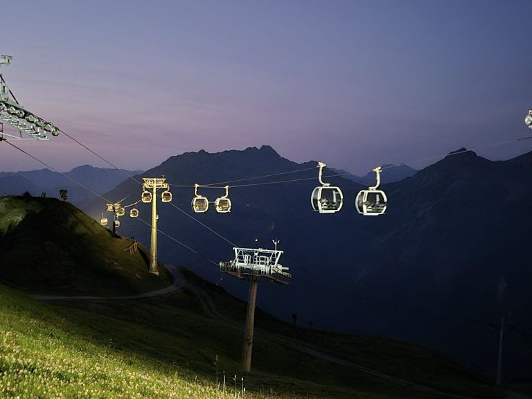 Lange Nacht der Seilbahn 2025 mit Drohnenshow