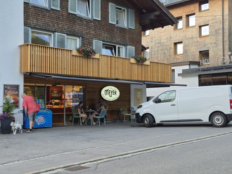 "s'Feine beim Meyer", neues Geschäft in Brand, Café und Feinkostaden