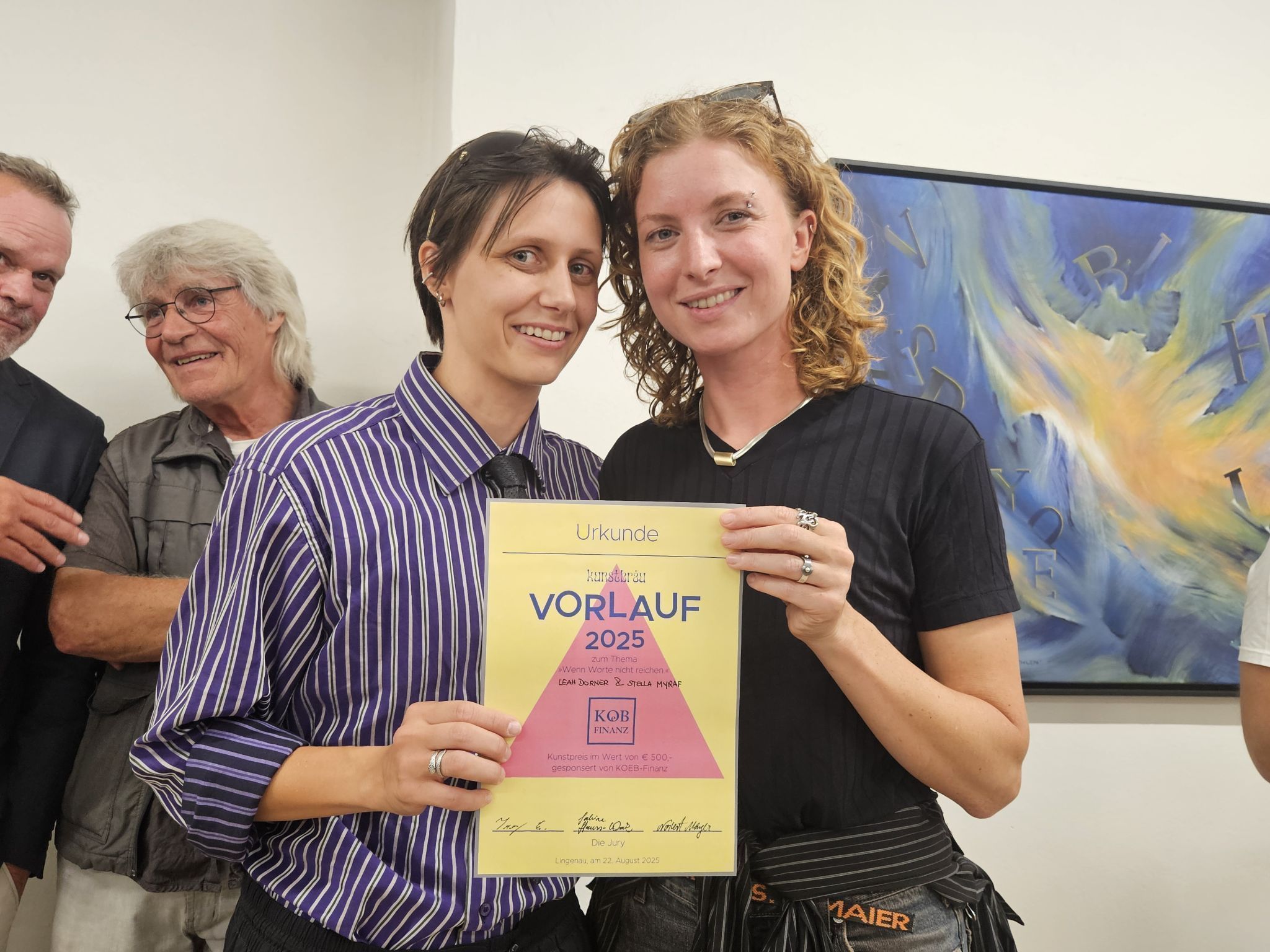 Gewannen den Kunstpreis: Leah Dorner und Stella Myraf.
