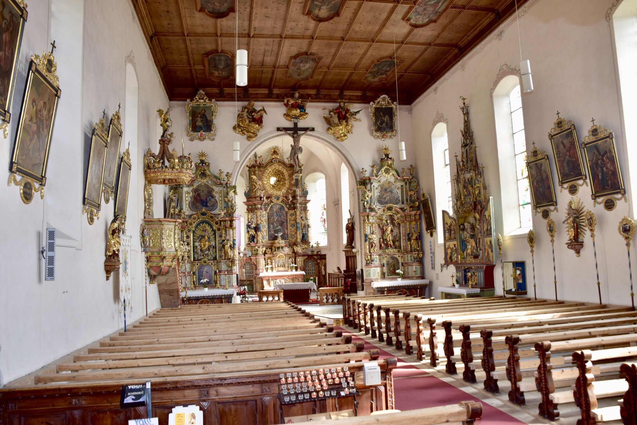 Pfarrer Johann Franz Marent legte im Mai 1729 den Grundstein zur neuen barocken Pfarrkirche.