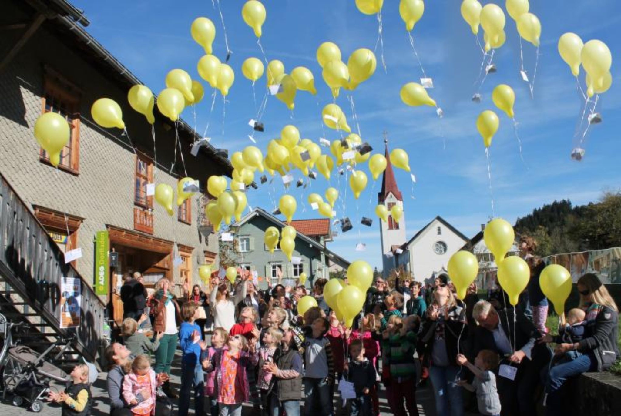 Noch ist einiges zu tun, aber der Selbsthilfeverein Thal ist zuversichtlich, dass es bald wieder Grund zum Feiern gibt. So wie bei der ersten Eröffnung des Selbsthilfeprojekts 1989 oder beim 25-Jahr-Jubiläum 2014.