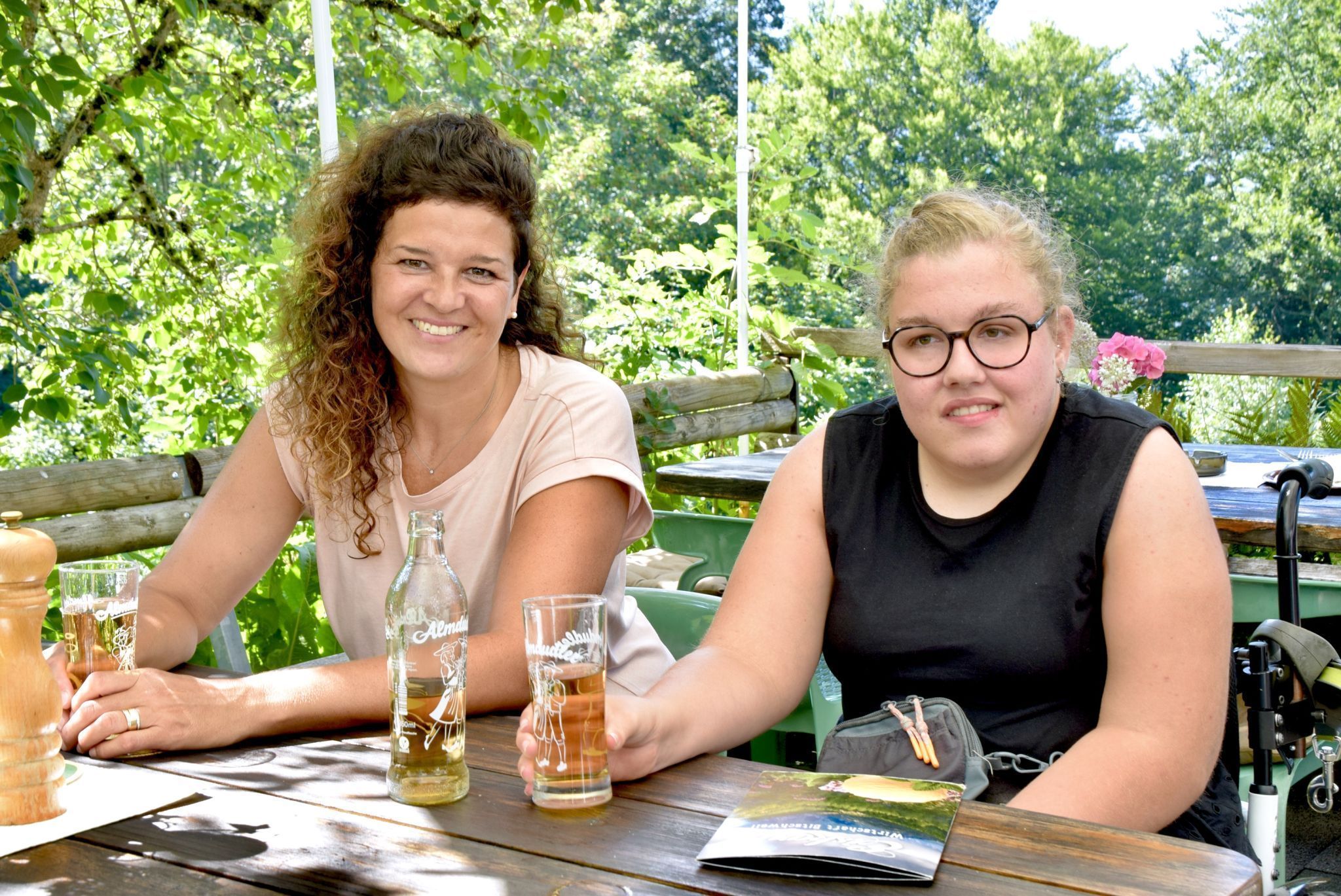Sandra Dür mit ihrer Tochter Margaretha.