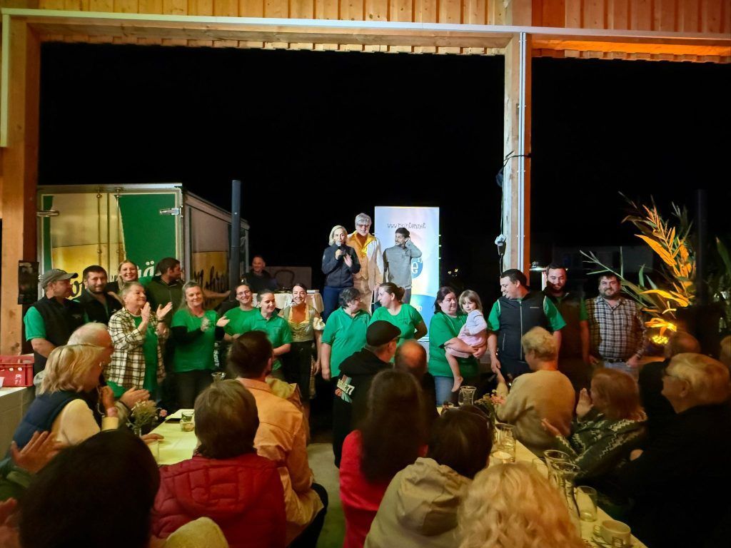Köstliche Pointen beim „Kabarett mit Bauernbuffet“