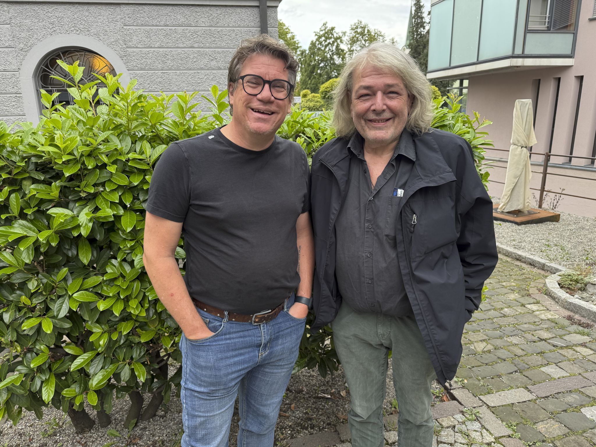 Galerist Dieter Heidegger und Kurator Günther Blenke, bestens gelaunt