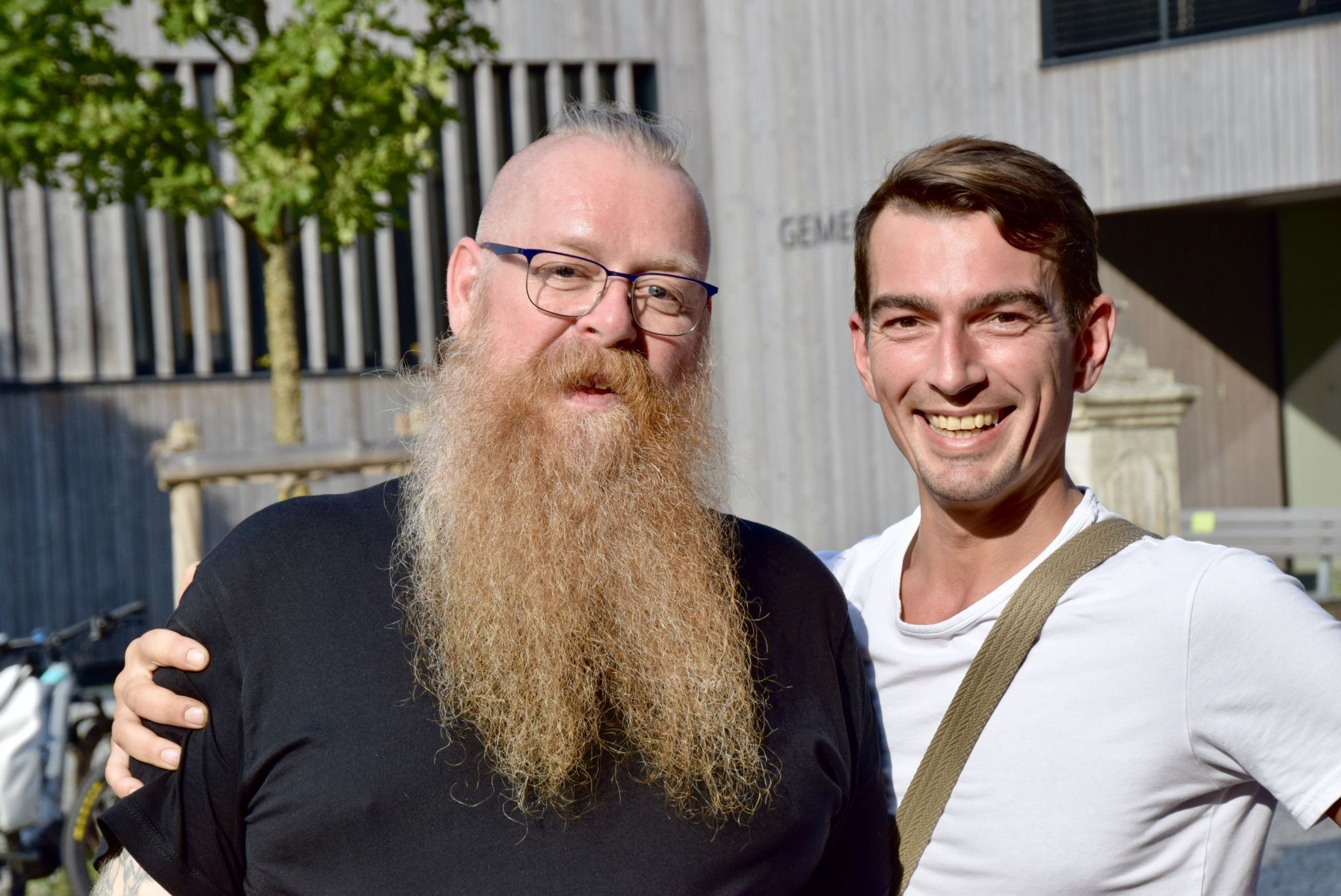 Intarsienkünstler Markus Khüny (l.) und Schuhmacher Alessandro Santella.