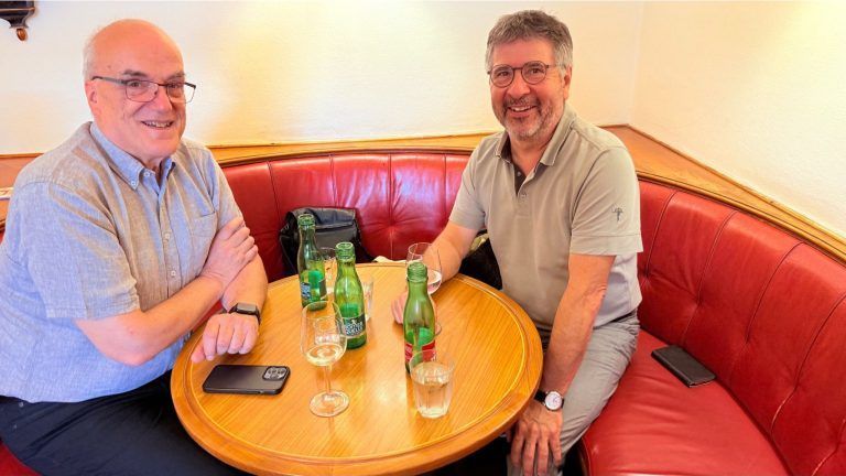 Künstlerbiografie präsentiert: Thomas Payr im Café Feurstein gewürdigt