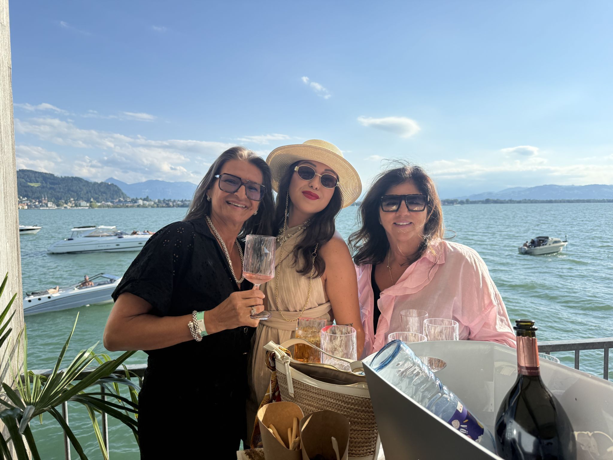 Carmen Bachhofer, Julia Föhr, Renate Rauschendorfer (v.l.)