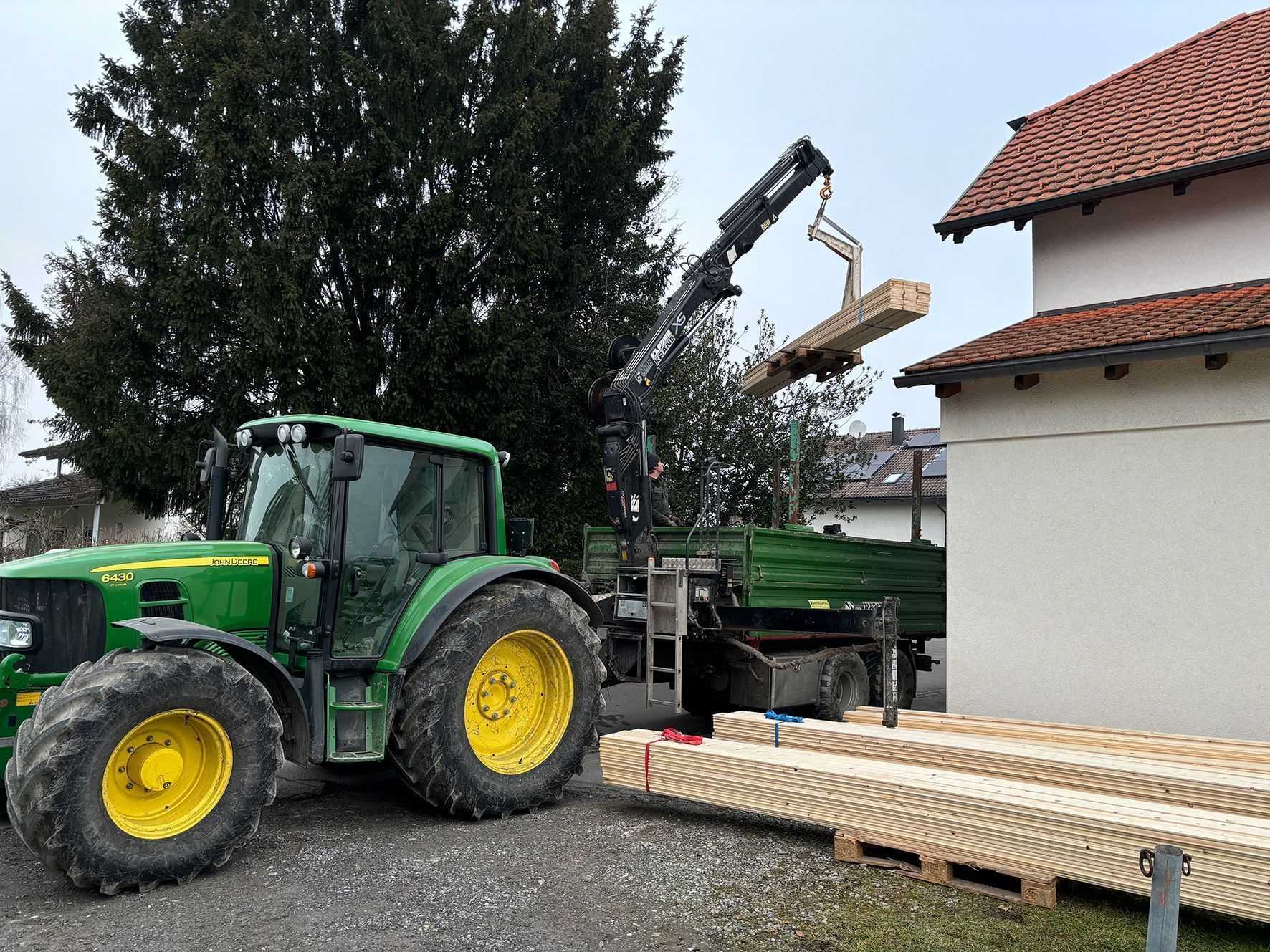 Bei Bedarf war immer ein Traktor zur Stelle.