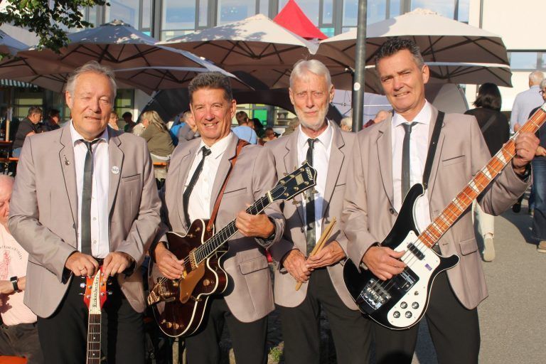 Schottisches Highlight für den Käsklatsch: Come together – Roland Köllemann, Herbert Mittringer, Reinhard Jochum und Charly Hartl (v. l.) – waren der ideale Partner für die Dudelsack-Hymne an Kentyre.