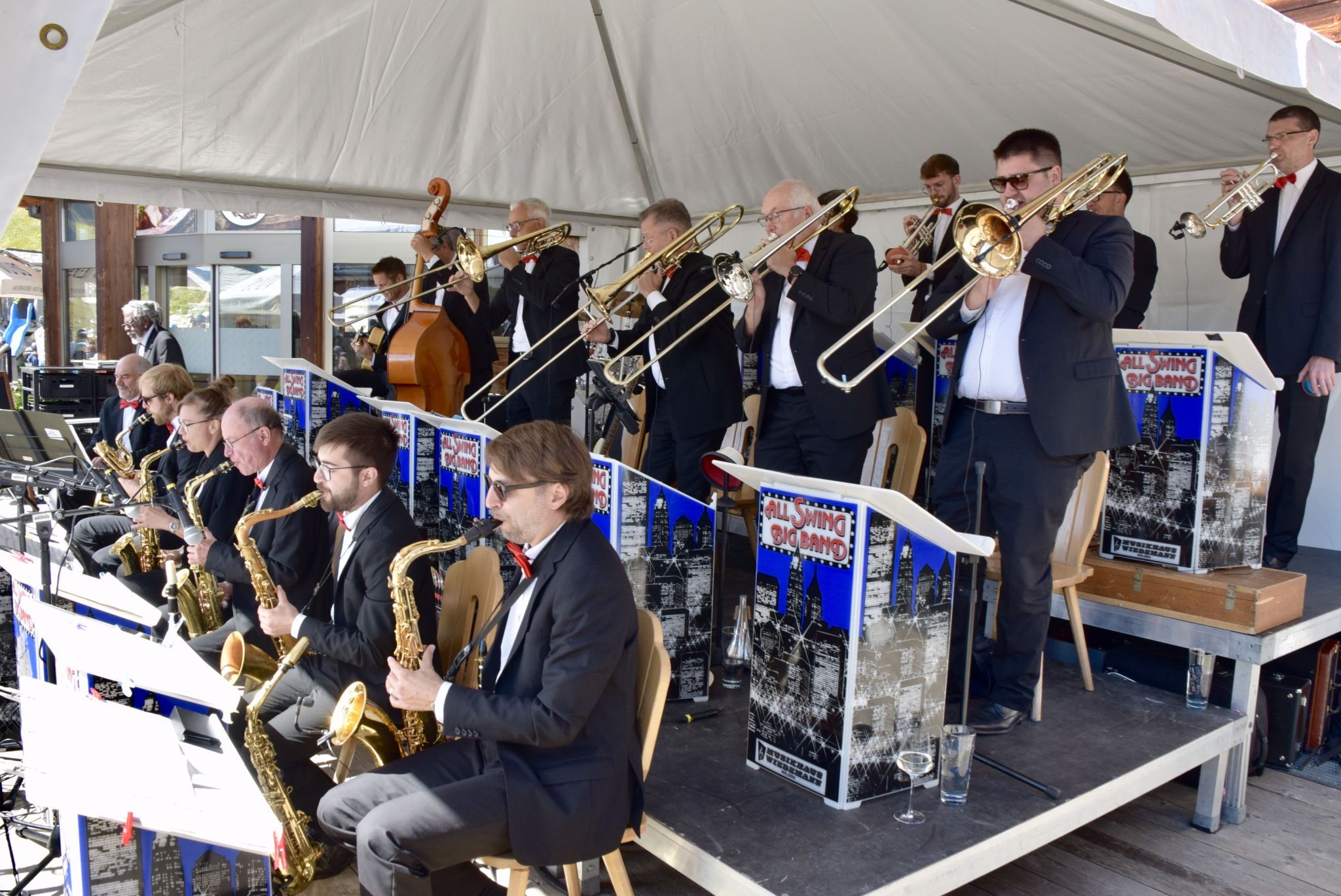 Die All Swing Big Band.