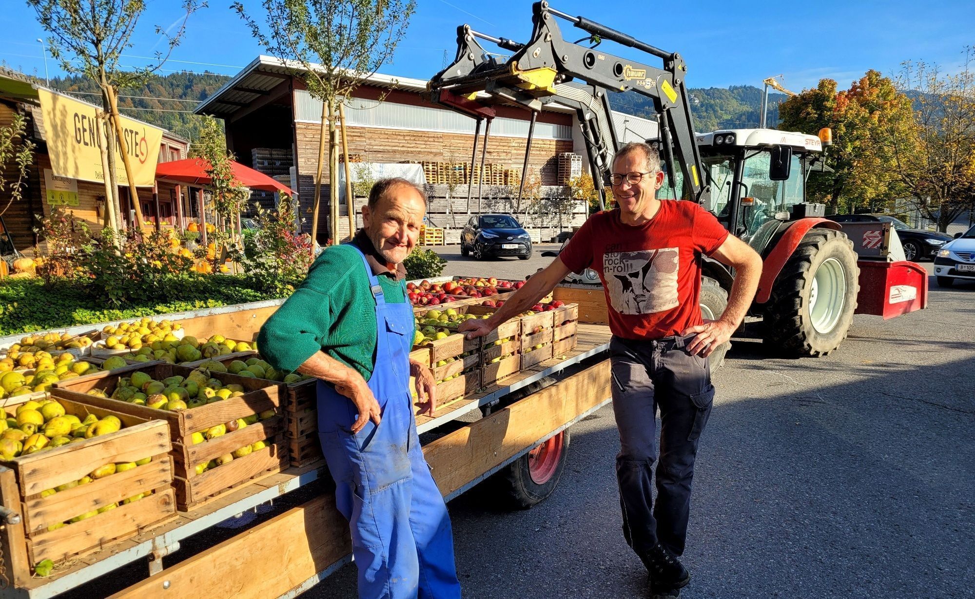 Im Rahmen der Aktion „Streuobst vo dahoam“ bringen die heimischen Landwirte ihr Streuobst schon seit vielen Jahren in Hörbranz zum „Prinz“, heute ausschließlich zur Verarbeitung in den Obsthof Leiblachtal.
