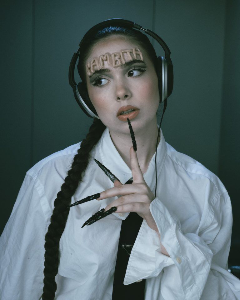 Sophia Tschanett, Bambita, Musikerin, Schauspielerin, Rapperin