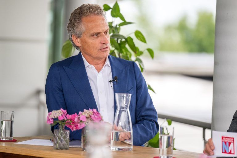 VN Sommergespräche: Die Grünen-Chefs Daniel Zadra und Eva Hammerer. Weiterer Interviewgast: ÖAMTC-VBG-Direktor Michael Kubesch