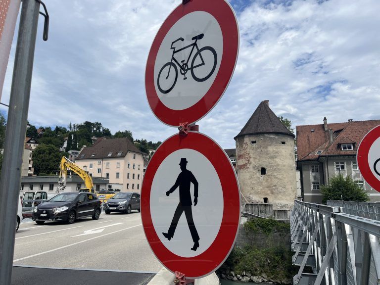 Neue Verkehrsführung wegen Baustelle an der Montfortbrücke in Feldkirch
