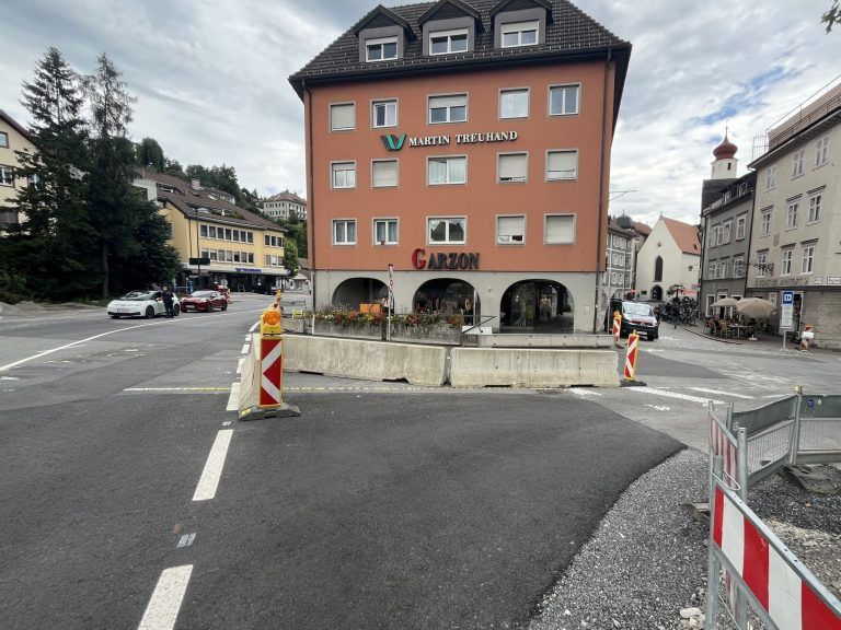 Neue Verkehrsführung wegen Baustelle an der Montfortbrücke in Feldkirch