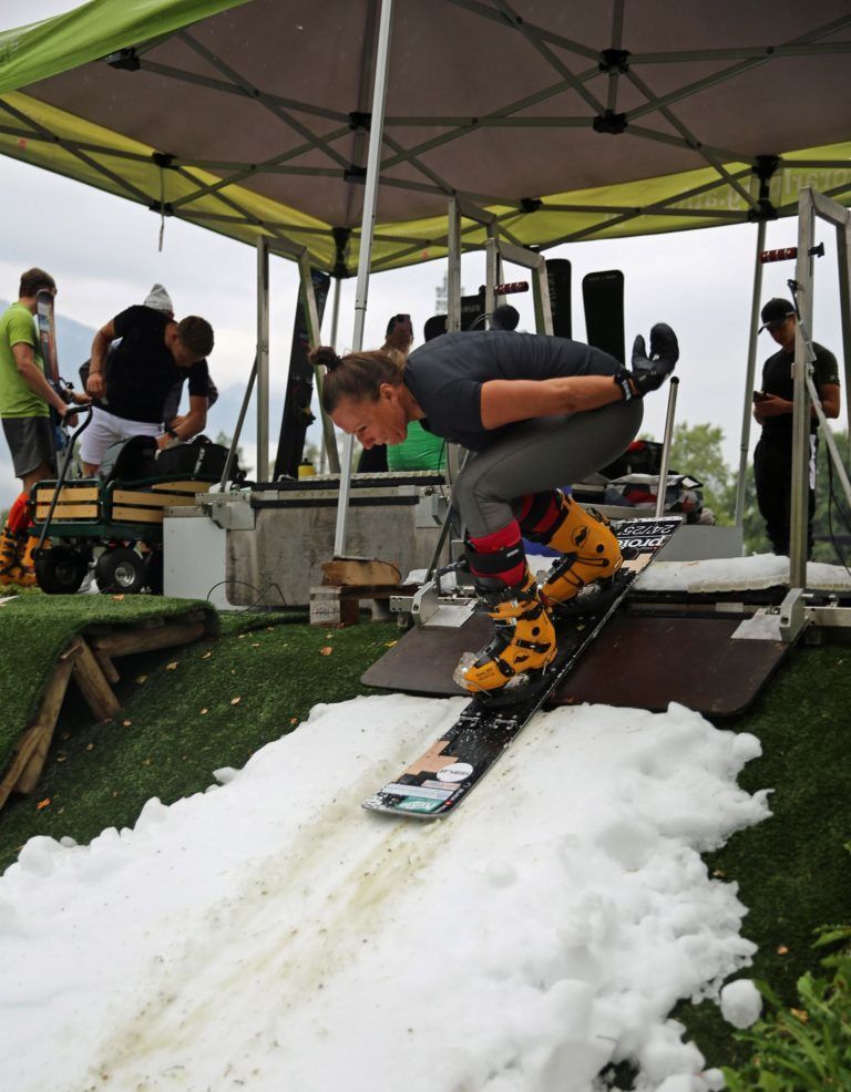 Snowboard