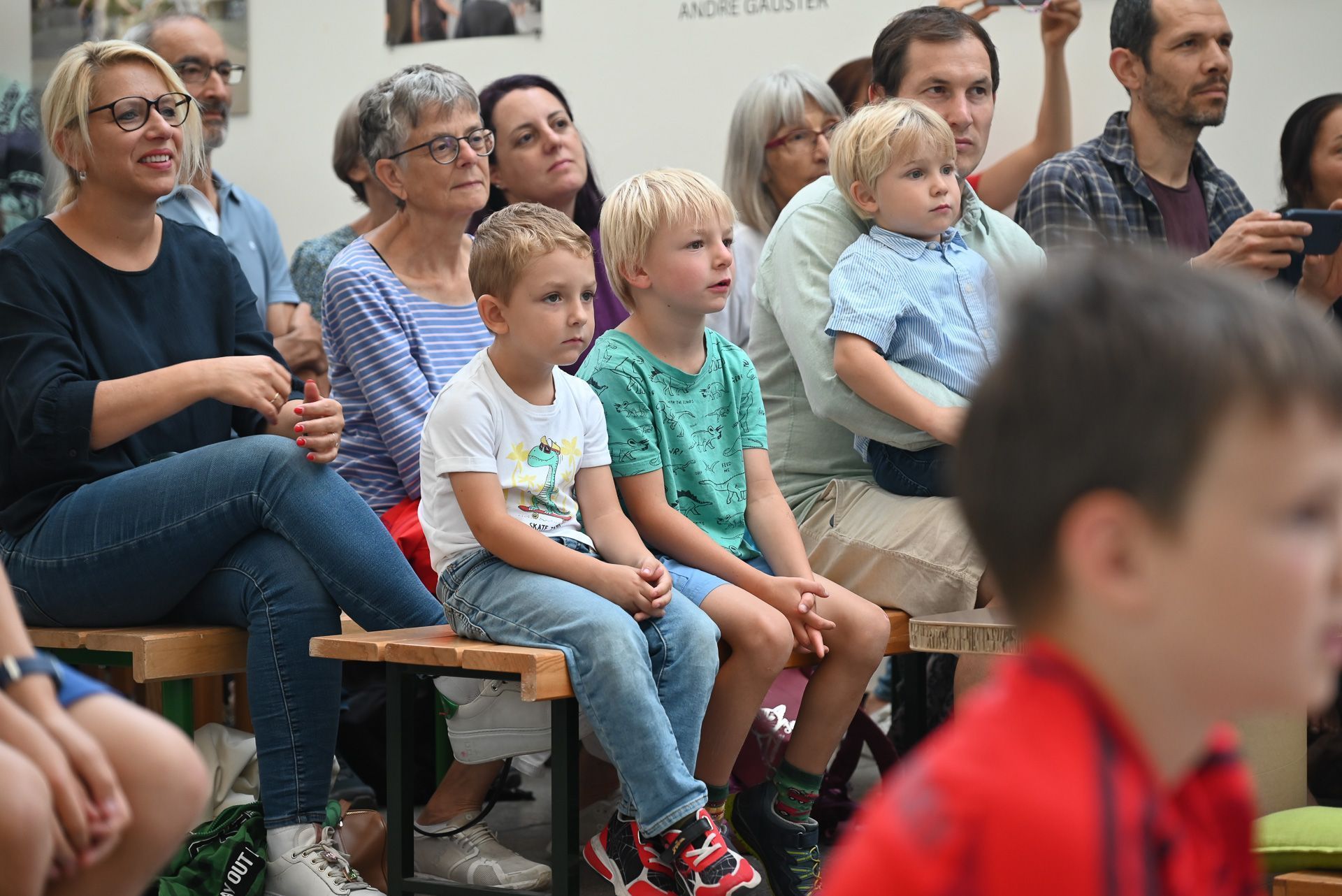 Unter den Zusehern war auch Kinder- und Jugendgemeinderätin Nicole Feurstein-Hosp (links).