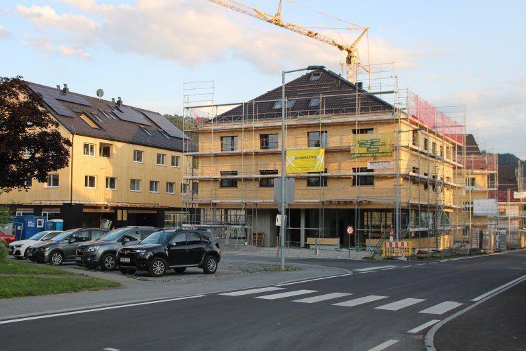 In der Hohenweiler Wohnanlage übernimmt Raiffeisen das 