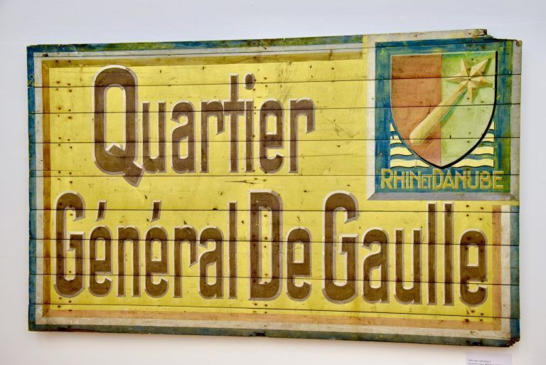 "Die Menschen litten wirkliche Not": Die Tafel des einstigen französischen Militärquartiers im Schloss Gayenhofen (Leihgabe der Bezirkshauptmannschaft Bludenz).