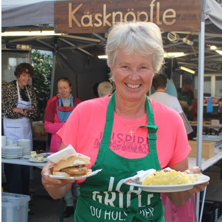 Schottisches Highlight für den Käsklatsch: Abwechslung ist beim gastronomischen Angebot Trumpf – diesmal war der Klassiker Käsknöpfle der Hit.