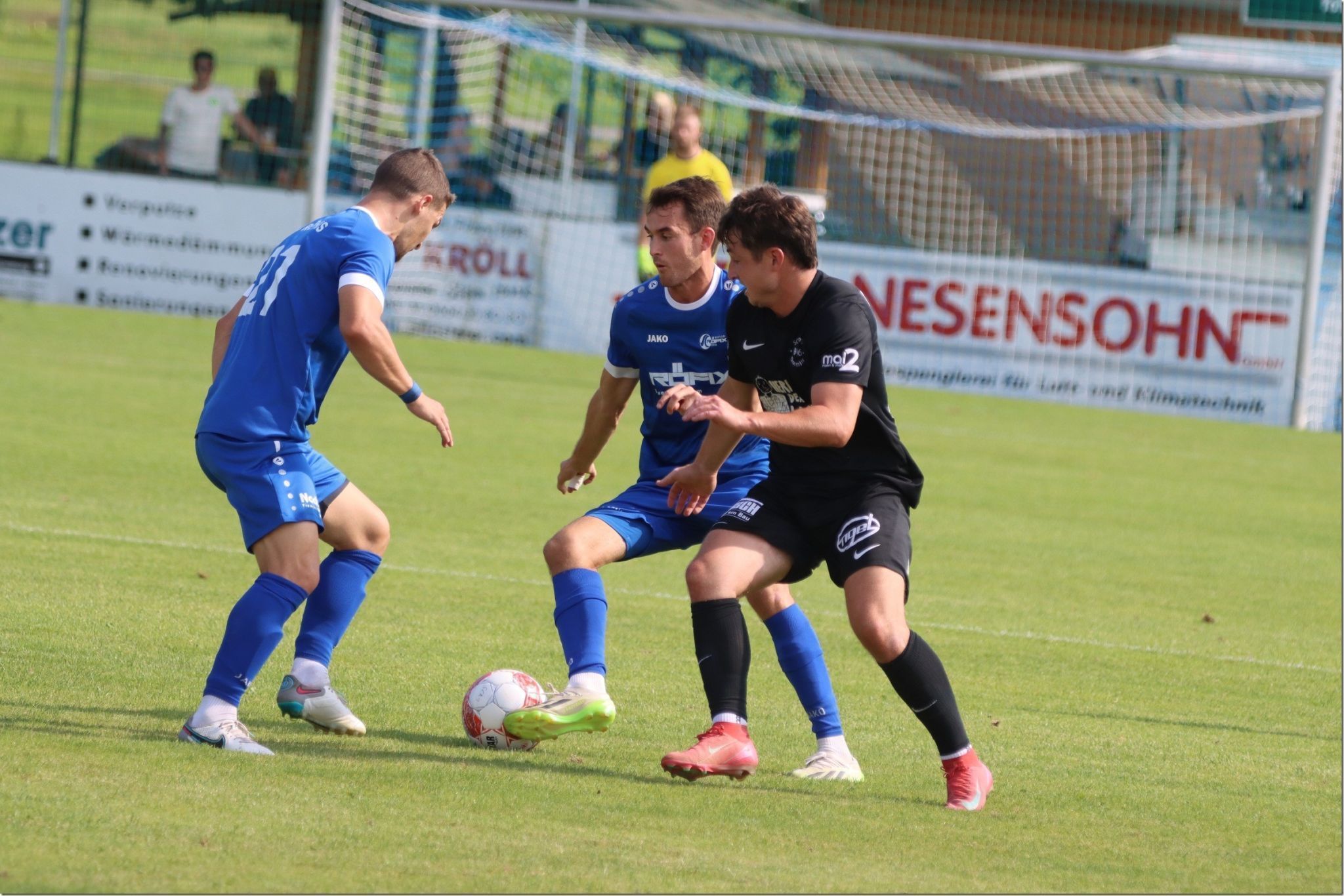 Christoph Domig (l.) war auffälligster Akteur auf dem Spielfeld. 
