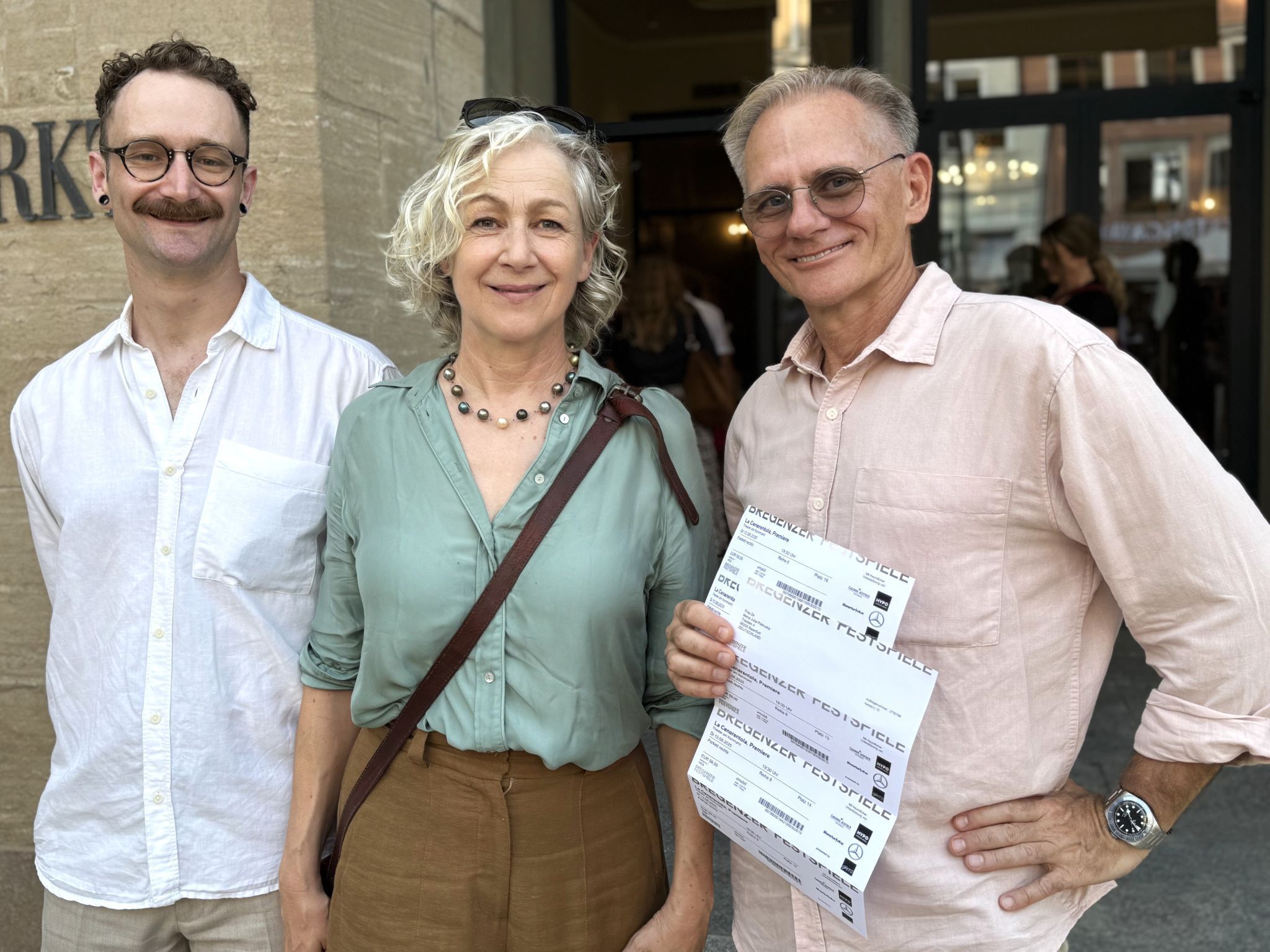 Christian und Angelika Moritz mit Jan Pietrvski.
