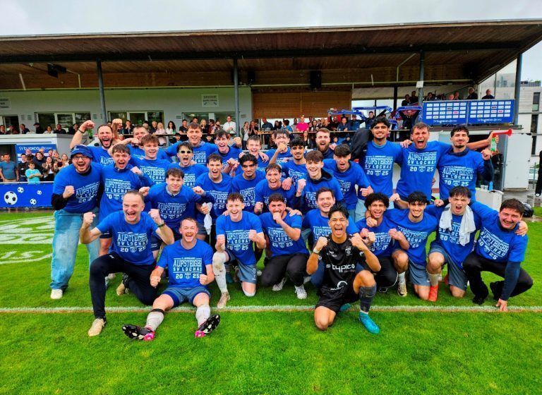Meisterschaftsauftakt im Stadion Hoferfeld: SV typico Lochau gegen Ludesch: Die 1b-Lochau-Juniors konnten den Aufstieg von der 3. Landesklasse in die 2. Landesklasse feiern.
